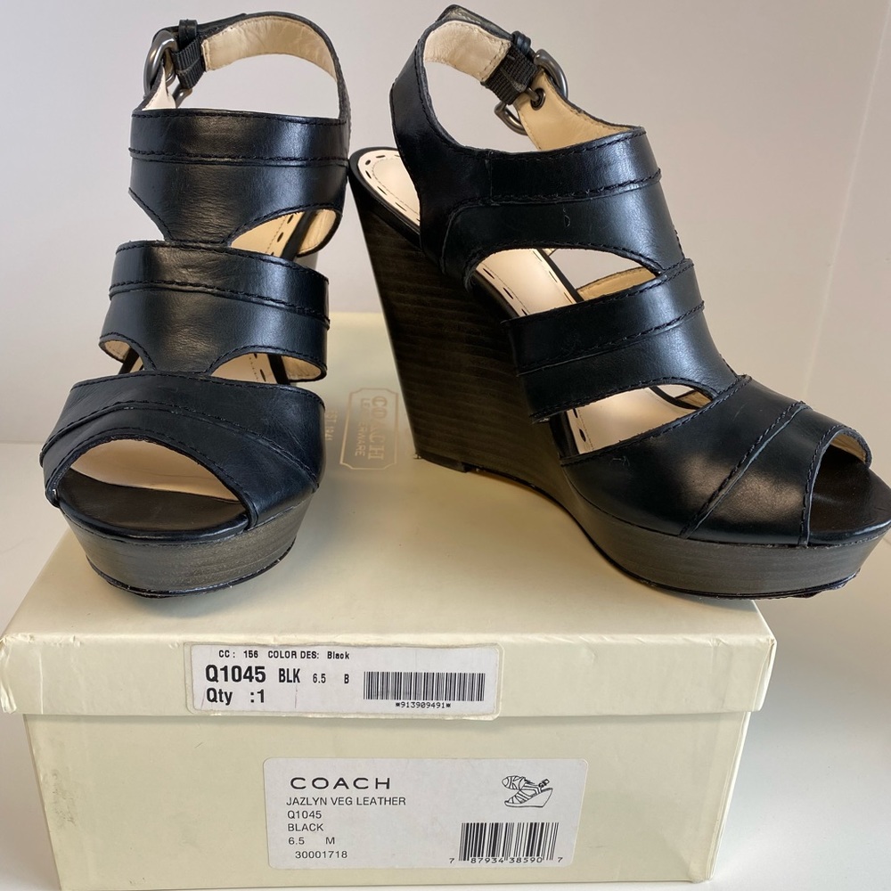 Coach women wedge leather shoes. Size 6.5
